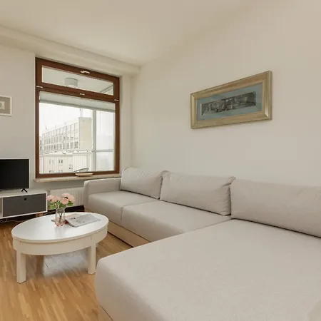 Royal Park Lazienki Mokotow By Renters Warschau