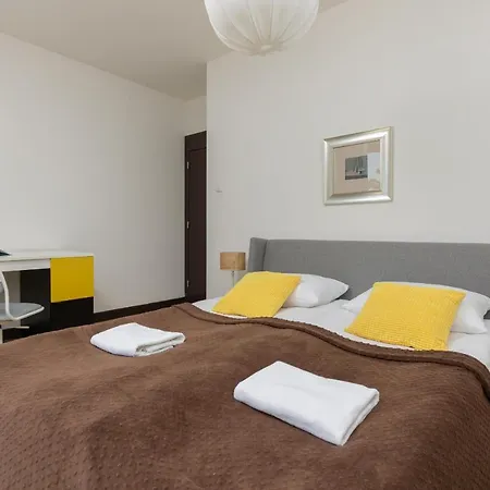 Royal Park Lazienki Mokotow By Renters Warschau