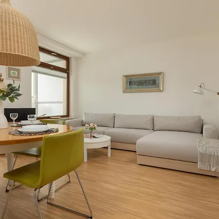 Royal Park Lazienki Mokotow By Renters Apartment *