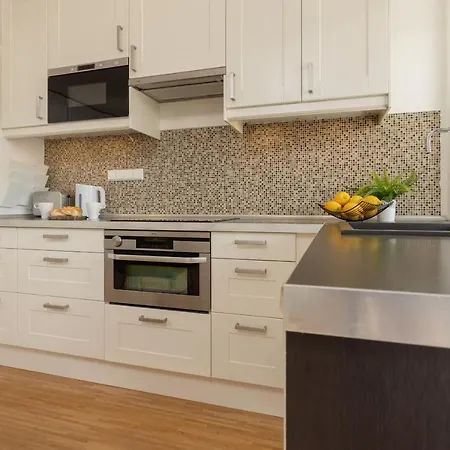 Royal Park Lazienki Mokotow By Renters Apartment