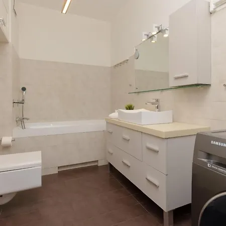 Royal Park Lazienki Mokotow By Renters